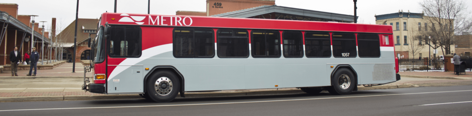 An image of a Kalamazoo Metro bus at the Kalamazoo Transportation Center.